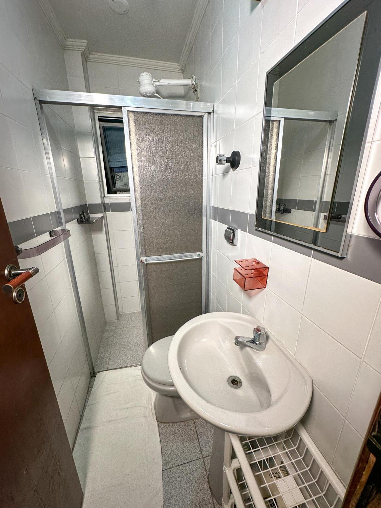 Apartamento Com Vista Pro Mar No Centro De Ubatuba - 2 Quartos E Cozinha Completa Exterior foto